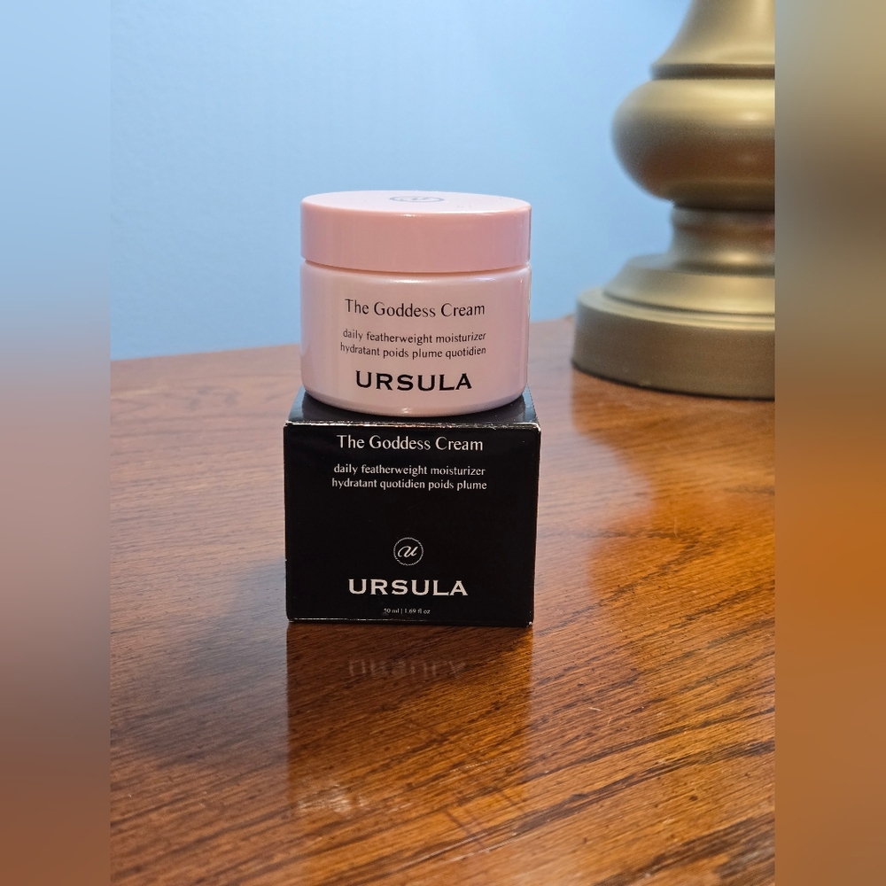 Ursula The Goddess Cream Moisturizer 50ml Hydrating Gel Cream Skincare‎